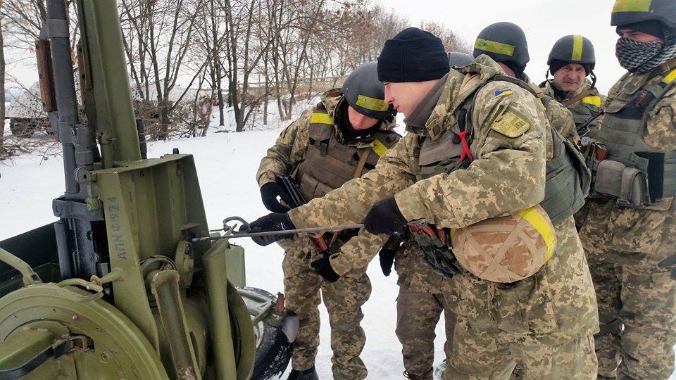 Стражи неба совершенствуют навыки непосредственно на боевых позициях