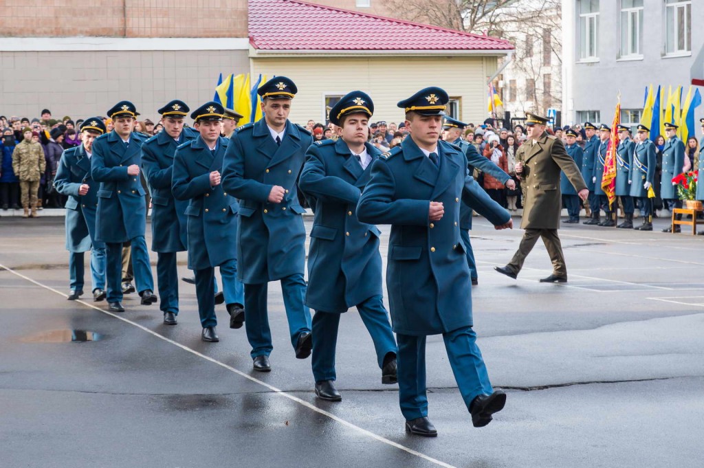 В ХНУВС имени Ивана Кожедуба состоялся выпуск лейтенантов и профессиональных сержантов.  Фото.