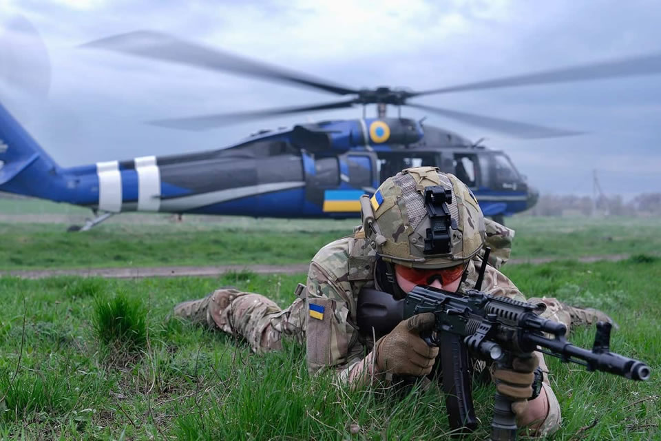 У Чехії волонтери зібрали кошти на UH-60 Black Hawk для України