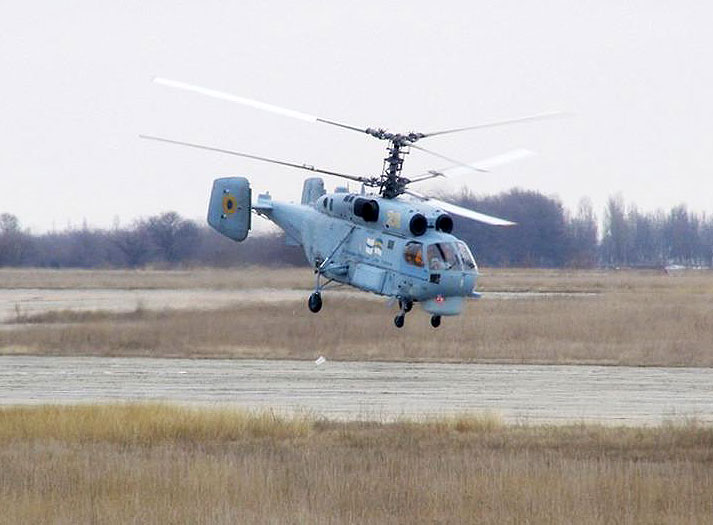 В Крыму продолжаются полеты морской авиации