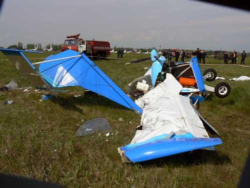 В Кировограде разбился учебный самолет