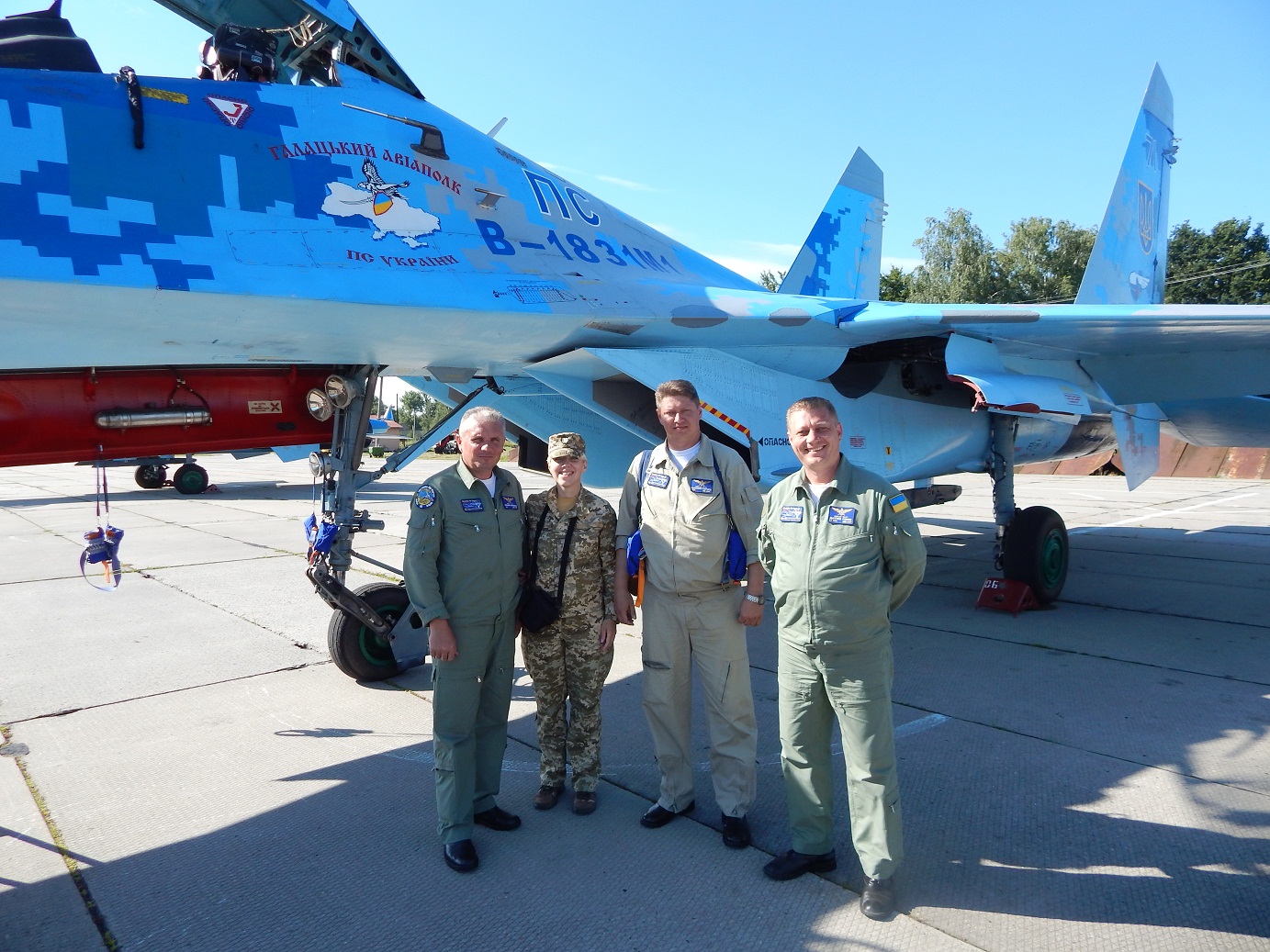 Украинские летчики получили приз за лучший пилотаж на «The Royal International Air Tattoo - 2017»!