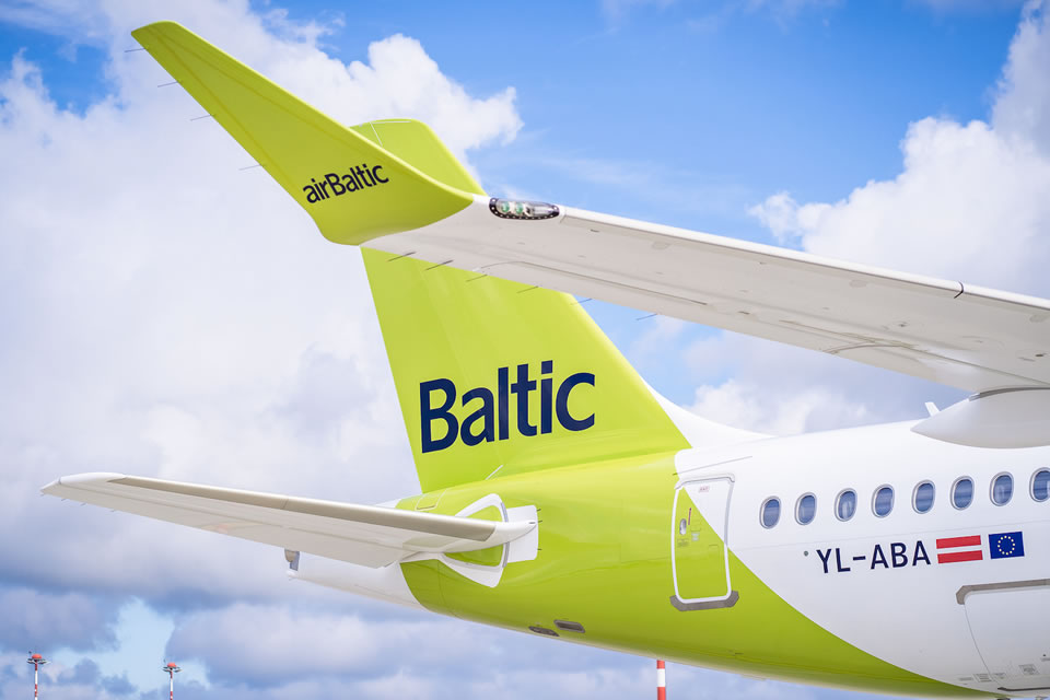 AirBaltic готується відновити польоти в Україну: новий план компанії